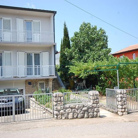 Apartments Jakobi By El-Pi Tours Njivice Exteriér fotografie